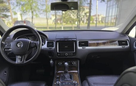 Volkswagen Touareg III, 2012 год, 1 890 000 рублей, 14 фотография