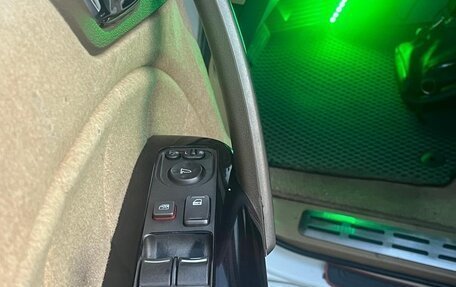 Honda Elysion I, 2004 год, 850 000 рублей, 16 фотография