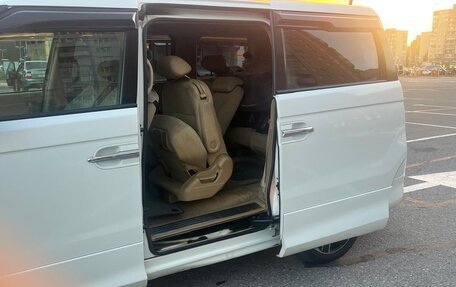 Honda Elysion I, 2004 год, 850 000 рублей, 10 фотография