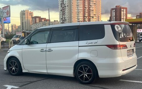 Honda Elysion I, 2004 год, 850 000 рублей, 4 фотография