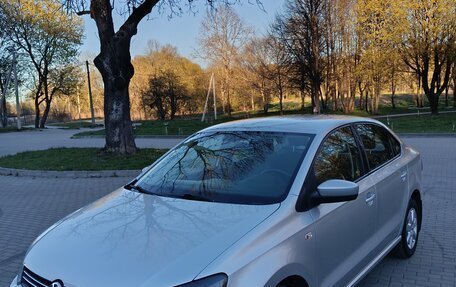 Volkswagen Polo VI (EU Market), 2011 год, 935 000 рублей, 3 фотография