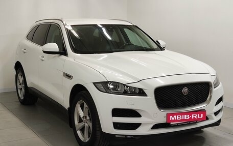 Jaguar F-Pace, 2019 год, 2 050 000 рублей, 2 фотография