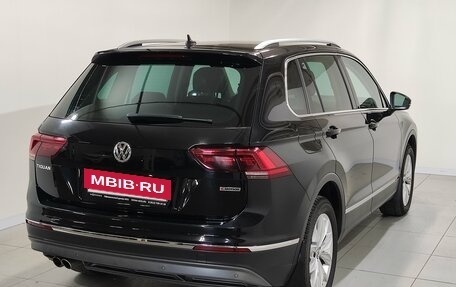 Volkswagen Tiguan II, 2018 год, 2 350 000 рублей, 4 фотография