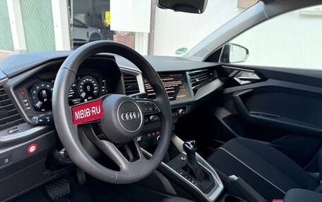 Audi A1, 2024 год, 3 585 000 рублей, 6 фотография