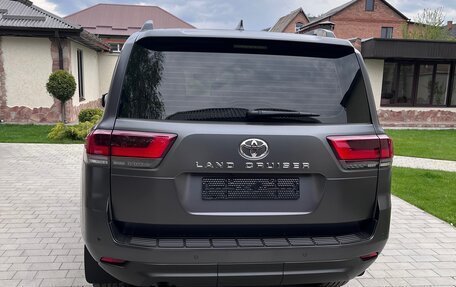 Toyota Land Cruiser, 2022 год, 12 000 000 рублей, 3 фотография