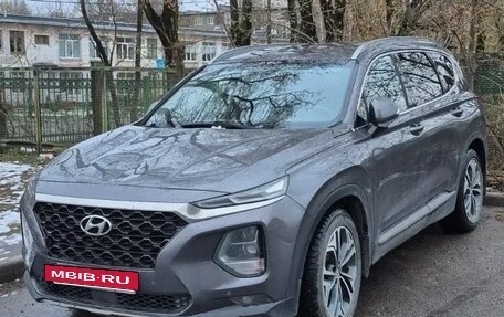 Hyundai Santa Fe IV, 2019 год, 2 800 000 рублей, 3 фотография