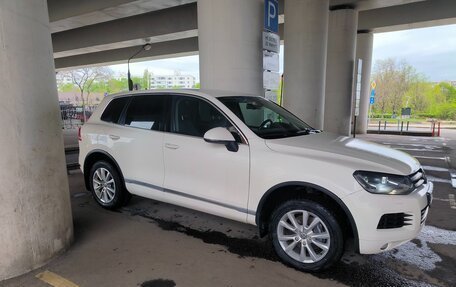 Volkswagen Touareg III, 2010 год, 1 398 000 рублей, 4 фотография