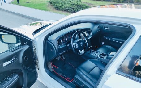 Dodge Charger, 2011 год, 3 000 000 рублей, 13 фотография
