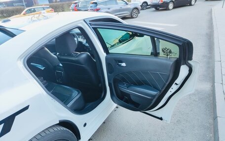 Dodge Charger, 2011 год, 3 000 000 рублей, 17 фотография