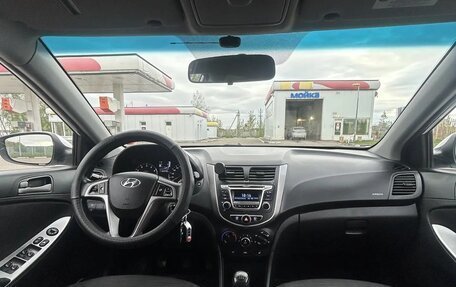 Hyundai Solaris II рестайлинг, 2014 год, 750 000 рублей, 5 фотография