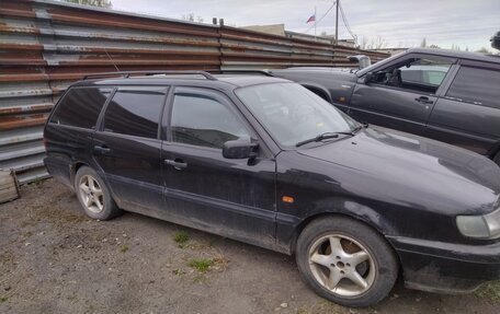 Volkswagen Passat B4, 1993 год, 110 000 рублей, 2 фотография