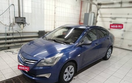 Hyundai Solaris II рестайлинг, 2016 год, 450 000 рублей, 2 фотография