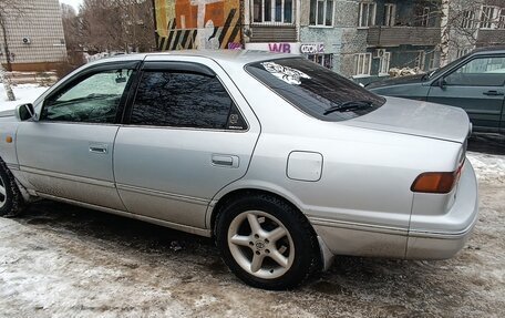 Toyota Camry, 1999 год, 500 000 рублей, 4 фотография