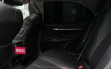 Toyota Camry, 2023 год, 3 850 000 рублей, 5 фотография