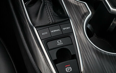 Toyota Camry, 2023 год, 3 850 000 рублей, 15 фотография