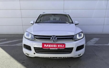 Volkswagen Touareg III, 2012 год, 1 890 000 рублей, 2 фотография