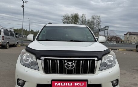 Toyota Land Cruiser Prado 150 рестайлинг 2, 2013 год, 2 800 000 рублей, 1 фотография