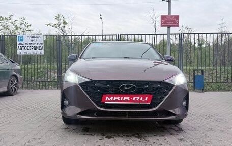 Hyundai Solaris II рестайлинг, 2021 год, 1 250 000 рублей, 1 фотография