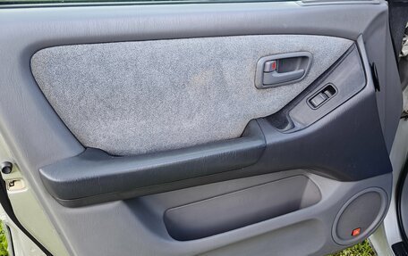 Toyota Harrier, 1999 год, 1 000 000 рублей, 9 фотография