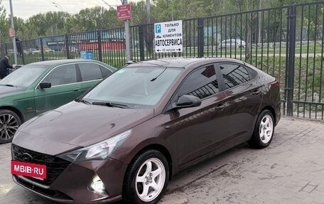 Hyundai Solaris II рестайлинг, 2021 год, 1 250 000 рублей, 5 фотография