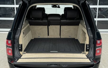 Land Rover Range Rover IV рестайлинг, 2017 год, 6 700 000 рублей, 26 фотография