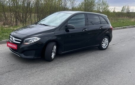 Mercedes-Benz B-Класс, 2015 год, 1 230 000 рублей, 2 фотография