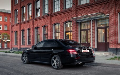Mercedes-Benz E-Класс, 2018 год, 3 500 000 рублей, 9 фотография