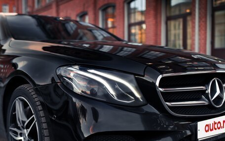 Mercedes-Benz E-Класс, 2018 год, 3 500 000 рублей, 5 фотография
