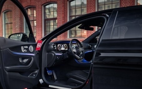 Mercedes-Benz E-Класс, 2018 год, 3 500 000 рублей, 12 фотография