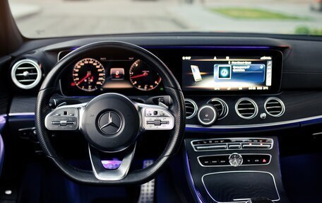 Mercedes-Benz E-Класс, 2018 год, 3 500 000 рублей, 22 фотография