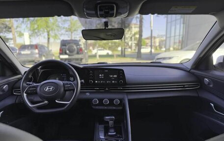 Hyundai Elantra, 2023 год, 1 885 000 рублей, 14 фотография