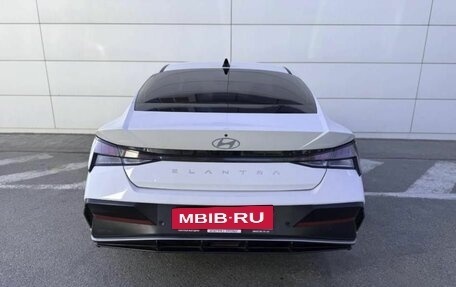 Hyundai Elantra, 2023 год, 1 885 000 рублей, 8 фотография