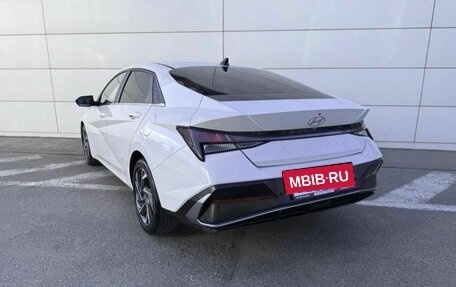 Hyundai Elantra, 2023 год, 1 885 000 рублей, 9 фотография