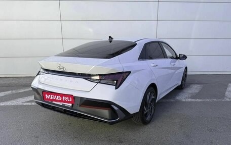 Hyundai Elantra, 2023 год, 1 885 000 рублей, 6 фотография