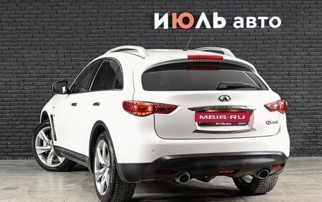 Infiniti QX70, 2014 год, 2 750 000 рублей, 6 фотография