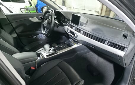 Audi A4, 2019 год, 3 100 000 рублей, 7 фотография