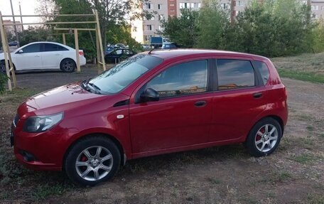 Chevrolet Aveo III, 2010 год, 450 000 рублей, 3 фотография