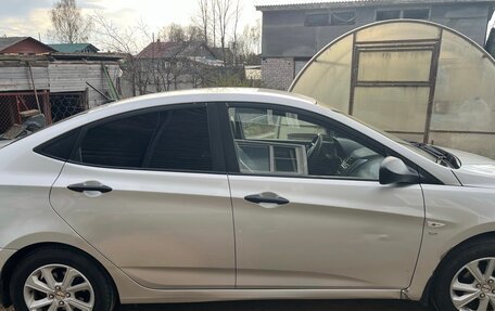 Hyundai Solaris II рестайлинг, 2013 год, 715 000 рублей, 8 фотография