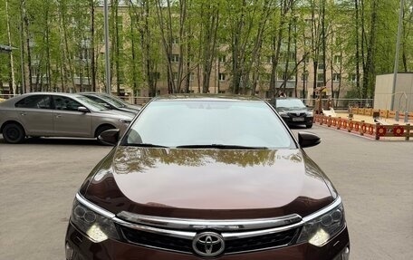 Toyota Camry, 2017 год, 1 950 000 рублей, 1 фотография