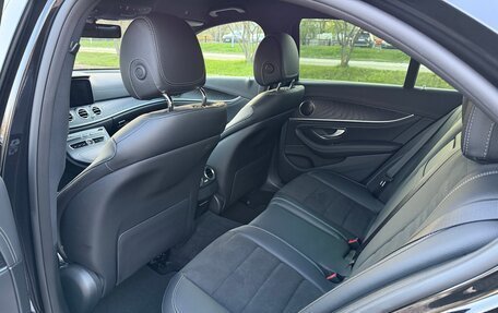 Mercedes-Benz E-Класс, 2018 год, 4 100 000 рублей, 11 фотография