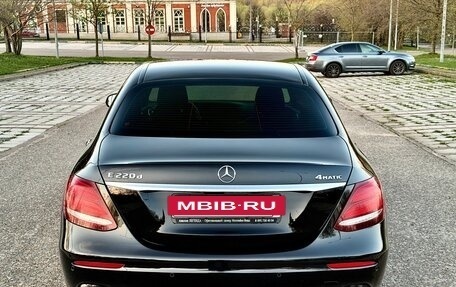Mercedes-Benz E-Класс, 2018 год, 4 100 000 рублей, 4 фотография