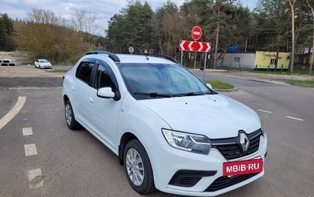 Renault Logan II, 2021 год, 900 000 рублей, 2 фотография