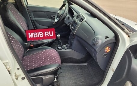 Renault Logan II, 2021 год, 900 000 рублей, 8 фотография