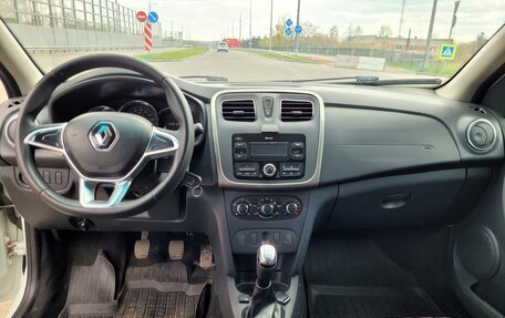 Renault Logan II, 2021 год, 900 000 рублей, 13 фотография