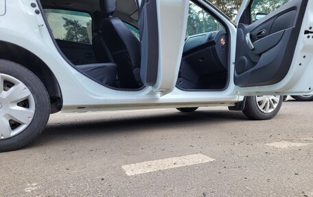 Renault Logan II, 2021 год, 900 000 рублей, 15 фотография