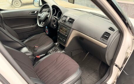 Skoda Yeti I рестайлинг, 2014 год, 1 240 000 рублей, 10 фотография