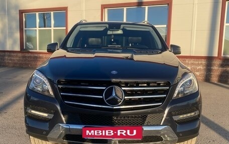 Mercedes-Benz M-Класс, 2012 год, 1 970 000 рублей, 2 фотография