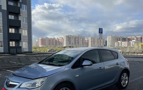 Opel Astra J, 2011 год, 470 000 рублей, 1 фотография