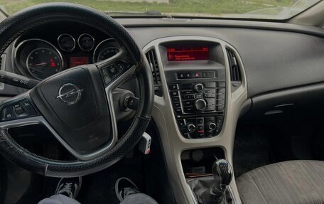 Opel Astra J, 2011 год, 470 000 рублей, 6 фотография