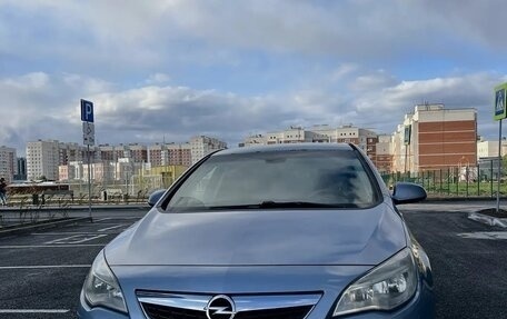 Opel Astra J, 2011 год, 470 000 рублей, 3 фотография